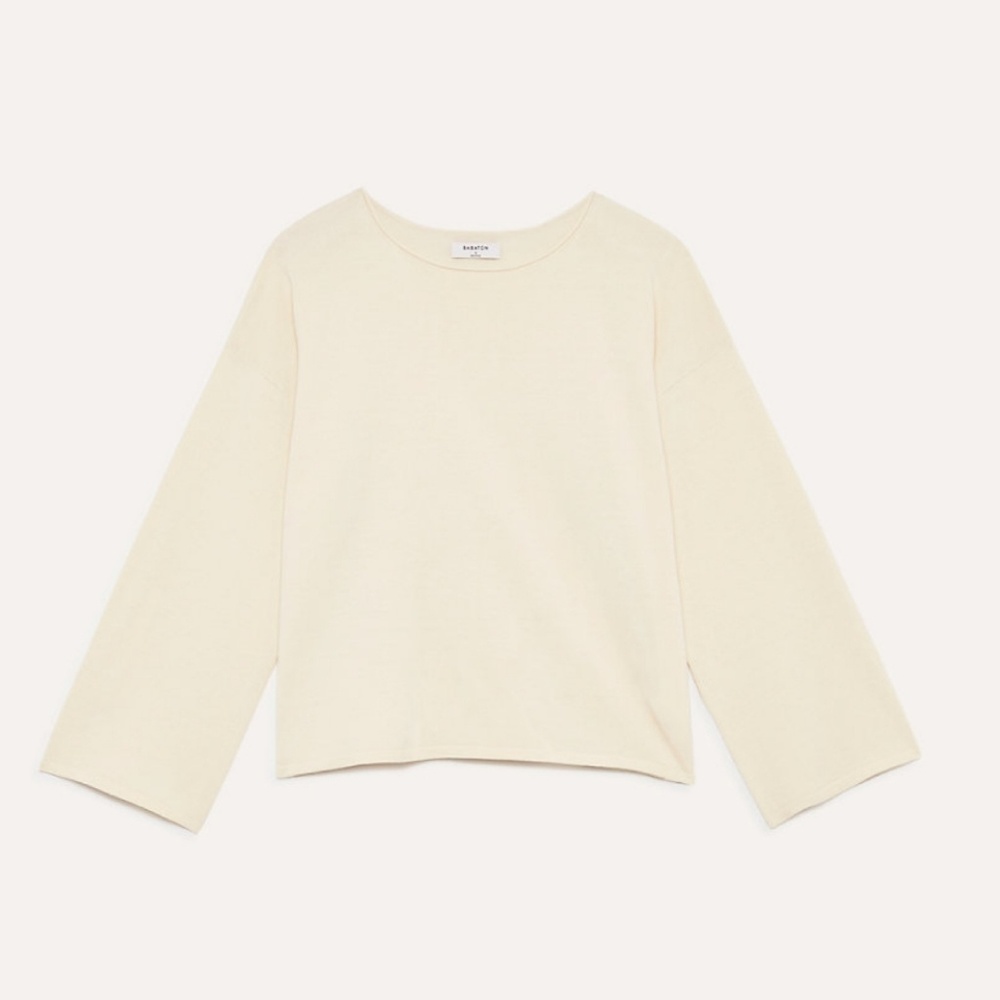  minimalist knit in Italian yarn